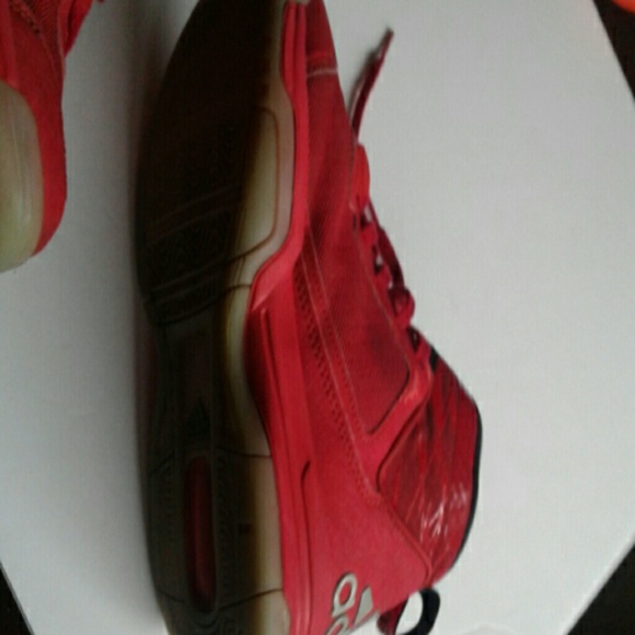 Adidas red tennis shoes size 6.5 mens - Picture 3 of 8